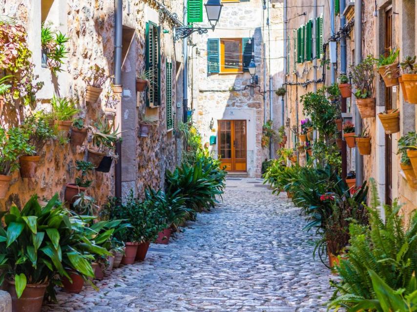 Las calles empedradas de Valdemosa.