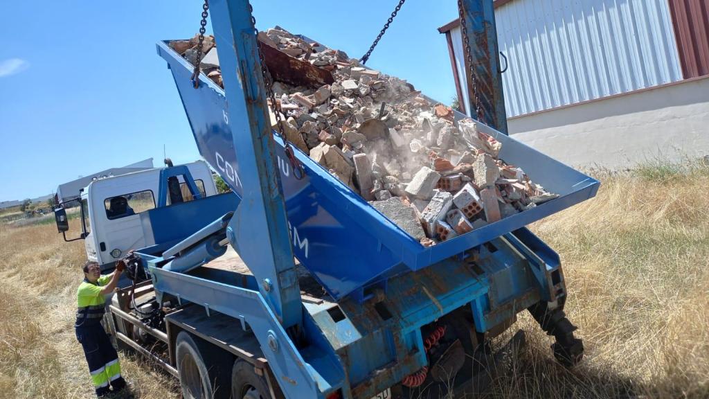 Imagen de archivo del servicio de recogida de residuos de obra menor y podas de la Diputación de Zamora