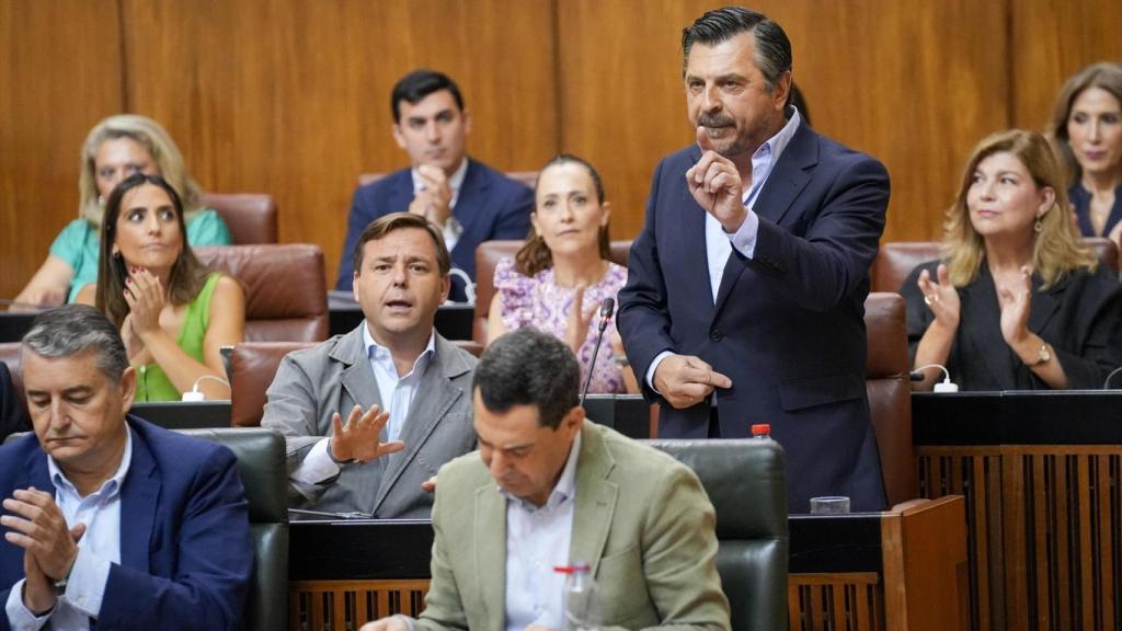 El popular Toni Martín, este jueves en el Pleno del Parlamento de Andalucía.