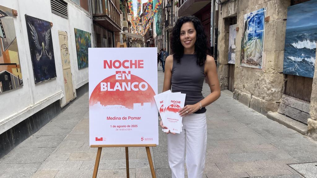 La concejala de cultura y turismo, Nerea Angulo, en la presentación de La Noche en Blanco