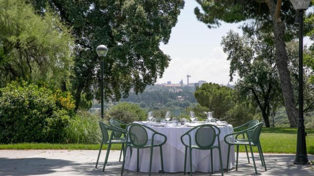 La terraza con vistas a Madrid de Desencaja Club de Campo.