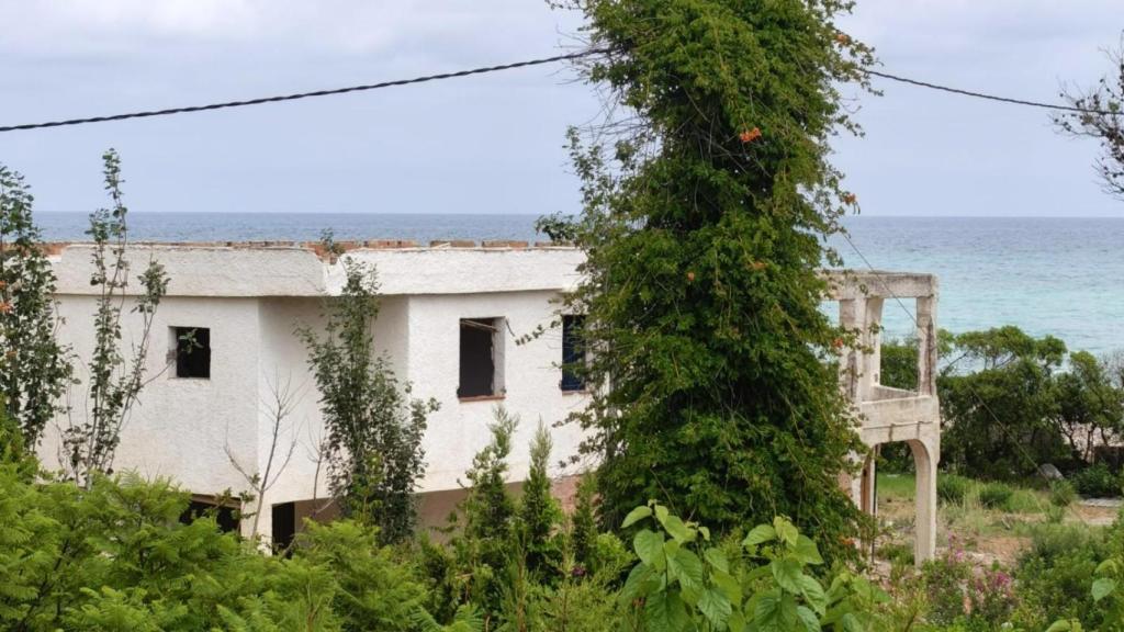 Detalle de la ubicación privilegiada del chalet, en primera línea de la playa de Alcossebre.