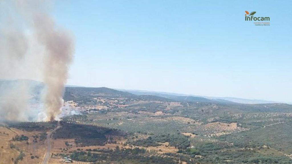 Fotografía aérea del incendio forestal de La Viñuela, en Almodóvar del Campo.