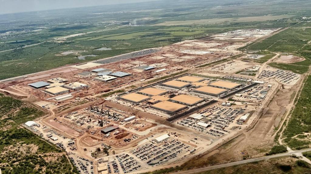 Centro de datos de OpenAI en construcción.