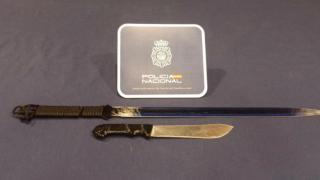 Uno de los cuchillos que portaban