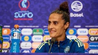 La entrenadora de la Selección femenina de fútbol España, Montse Tomé, durante la rueda de prensa previa a la final de la Eurocopa.