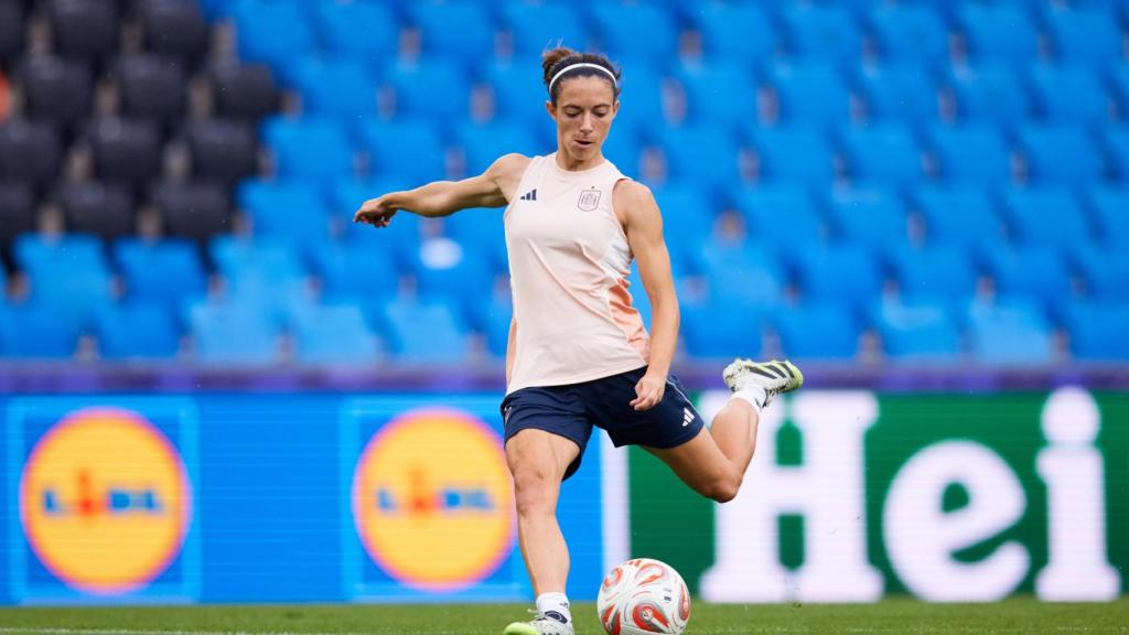 Aitana Bonmatí, durante el entrenamiento de este sábado.