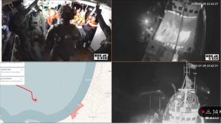 Fotograma del momento en el que los soldados israelíes llegan al Handala.