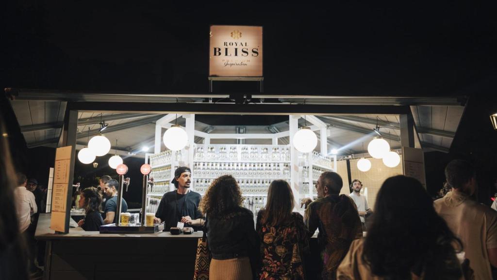 El kiosko que abre de 20:00 h hasta medianoche.