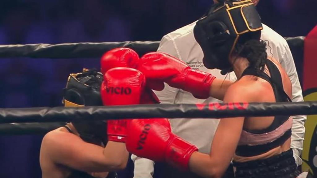 Imagen de la pelea entre Abby y Roro.