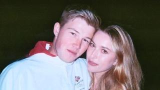 Eve, la hija de Steve Jobs, ha dado el 'sí, quiero' al jinete olímpico Harry Charles en un enlace celebrado en Great Tews, en Oxfordshire.