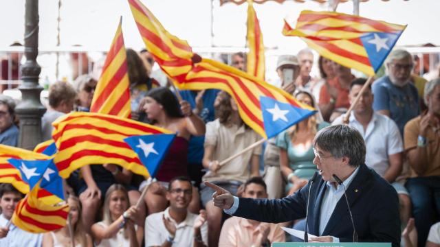 El líder de Junts, Carles Puigdemont, este domingo durante el acto celebado en Prats de Molló (Francia).