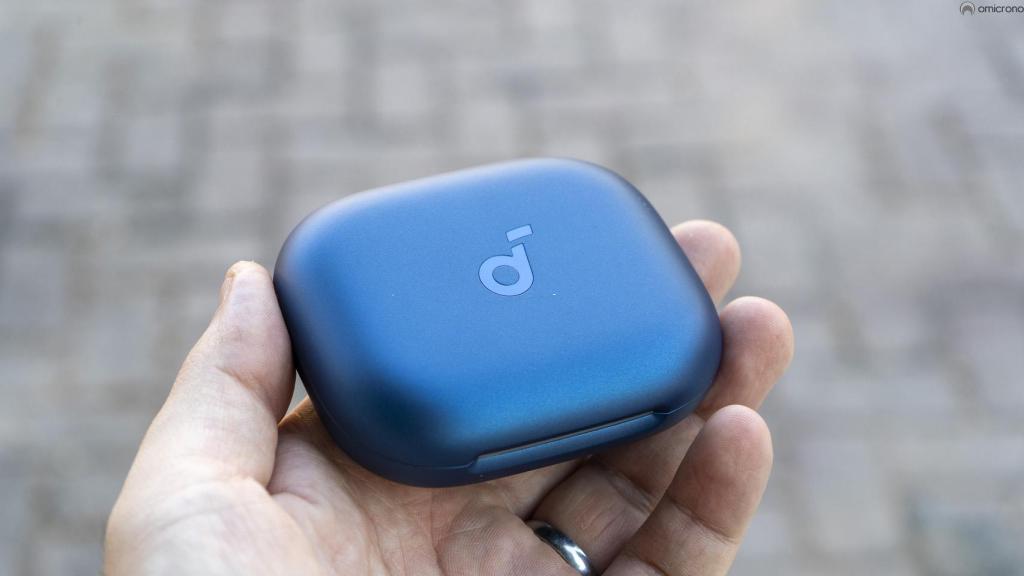 Estuche de los Soundcore AeroFit 2.
