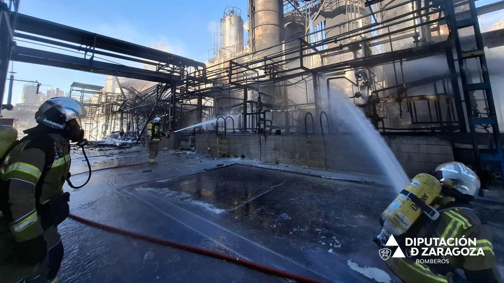 Los Bomberos trabajan en la zona.