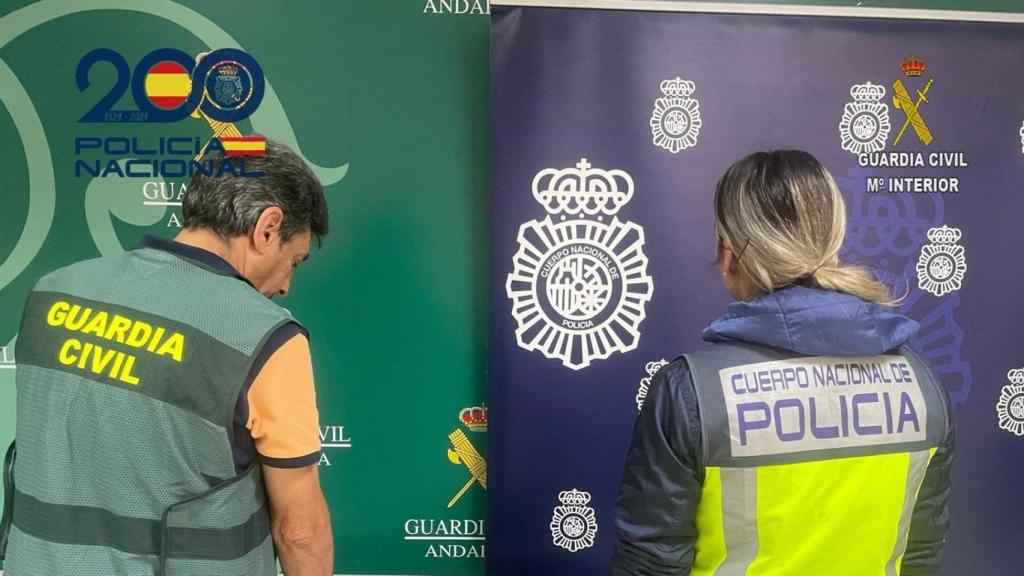 Agentes de la Policía Nacional y de la Guardia Civil