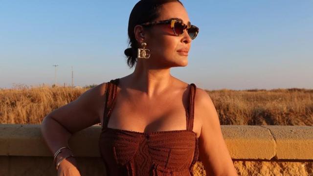 Vicky Martín Berrocal con diseño de Charo Ruiz.