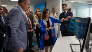 Robles resalta en Vigo el compromiso del Ministerio de Defensa con la industria tecnológica española