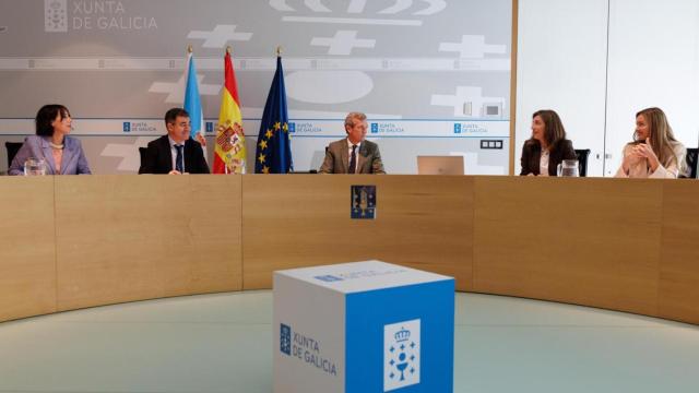 La Xunta aprueba la ley que prohíbe la venta de vapeadores y bebidas energéticas a menores