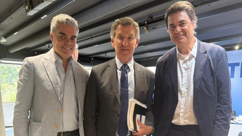 Vicente Azpitarte, junto a Alberto Núñez Feijóo.