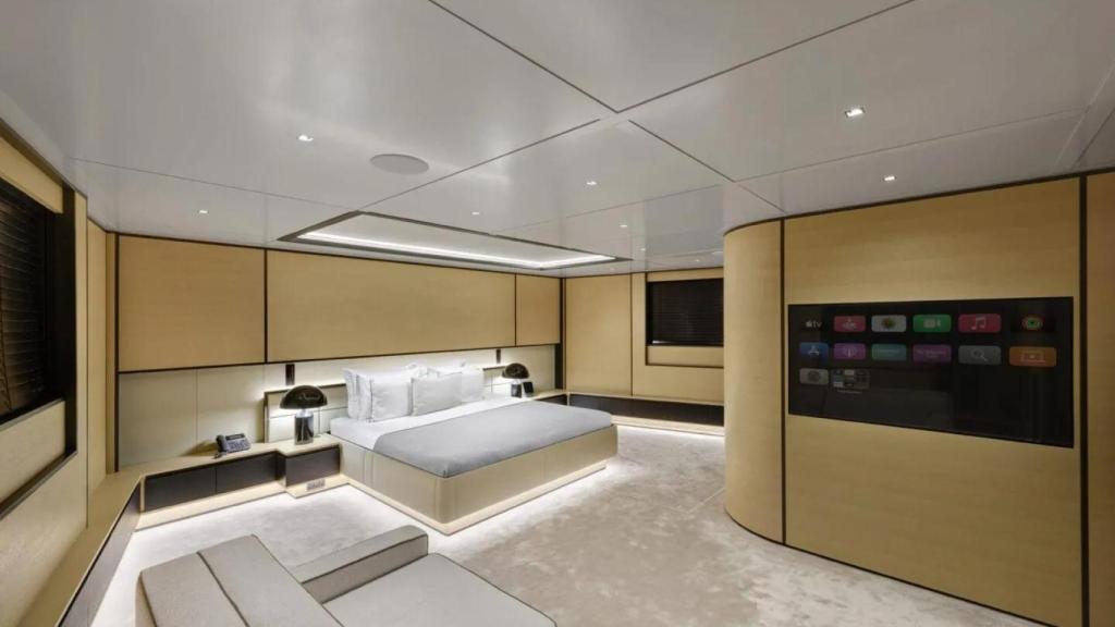 Interior Yate Limerence