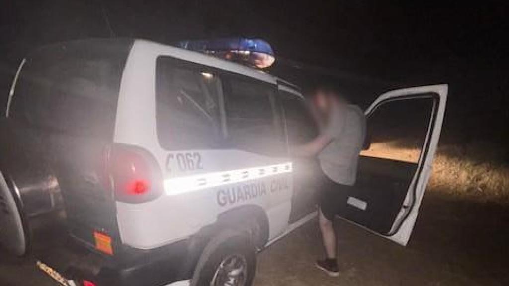 Agentes de la Guardia Civil de La Alberca tras la búsqueda