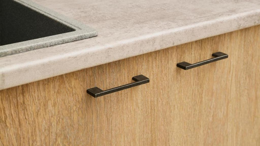 Tiradores del mueble de la cocina.