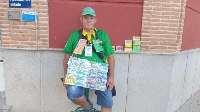 Manuel Vicente López-Menchero Martín-Consuegra, el vendedor de la ONCE que ha llevado la fortuna a Membrilla.