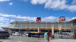 El crucero Disney Fantasy visita este martes A Coruña