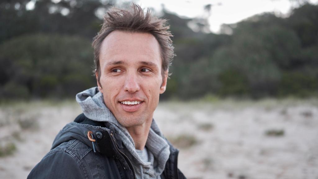 Markus Suzuk, escritor y autor de Tres perros salvajes.