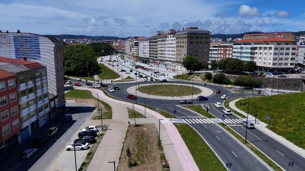 Nueva glorieta entre Avda. As Pías (FE-14) y Carretera de la Trinchera/Avda. Esteiro (FE-11).
