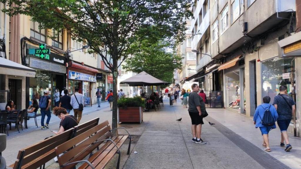La calle Barcelona, en el barrio del Agra do Orzán.