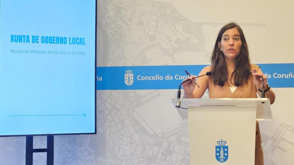 La alcaldesa Inés Rey en rueda de prensa tras la Xunta de Goberno Local este miércoles.