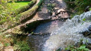 Vista de una de las cascadas del Parque Fuente del Berro.
