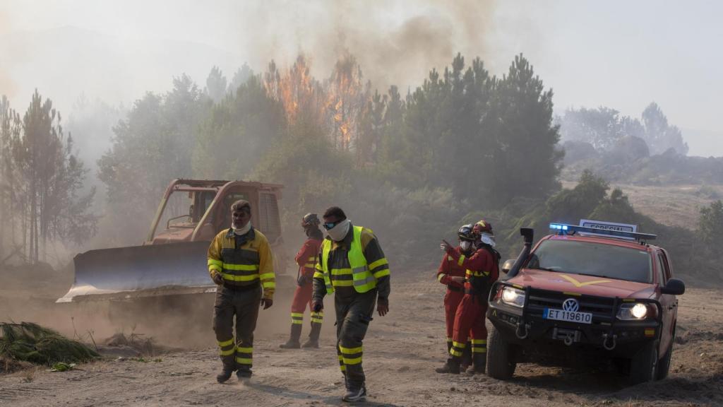 Incendio entre Mombeltrán y Cuevas del Valle declarado Nivel 2