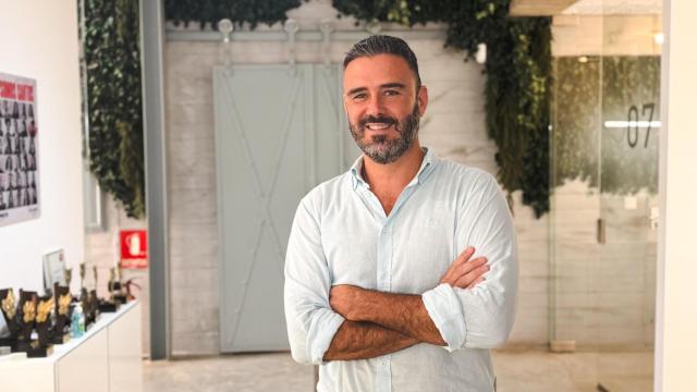 Alfonso Pérez posa en El Cuartel tras la entrevista con este diario.