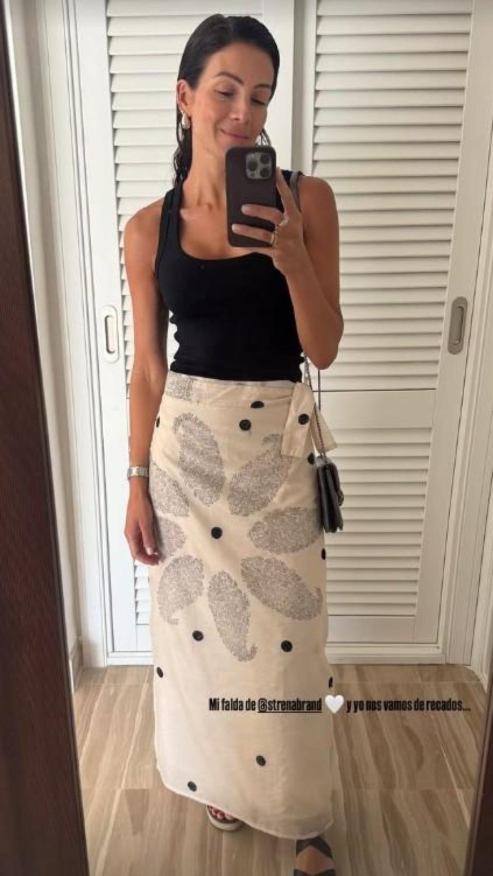 La falda de Virginia Troconis.