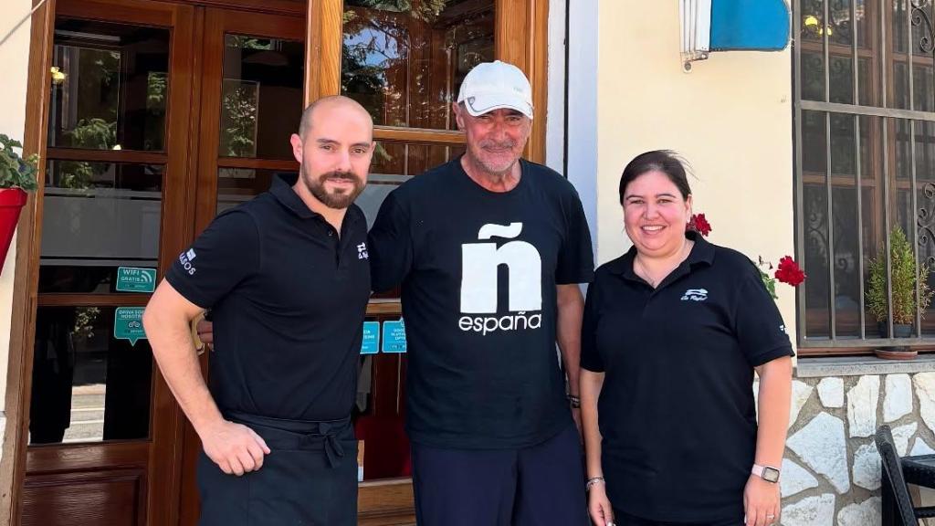 Carlos Herrera con el equipo de Ca Rafael.