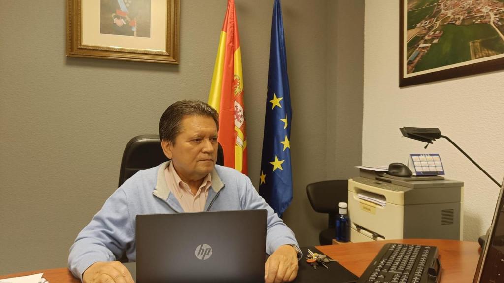 Ángel Vegas, alcalde de Lomoviejo