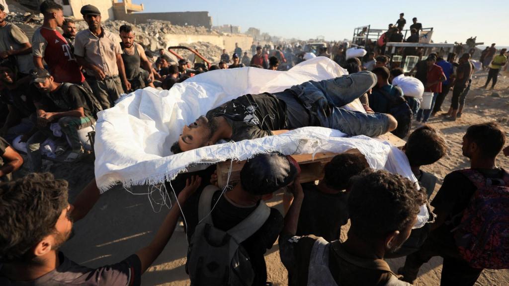 Uno de los más de 80 muertos tras los ataques sistemáticos de Israel contra los centros de ayuda.