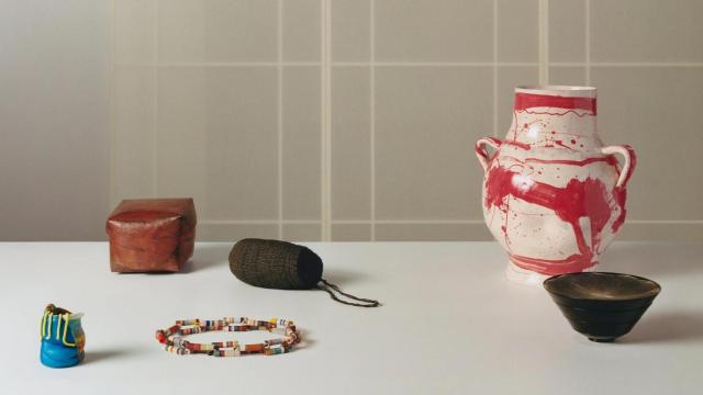 Muestra de artesanías de la Fundación Loewe.