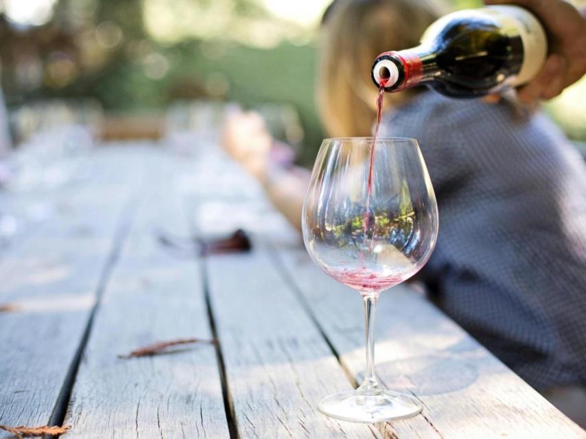 Lo mejor para conservar el vino es bebérselo