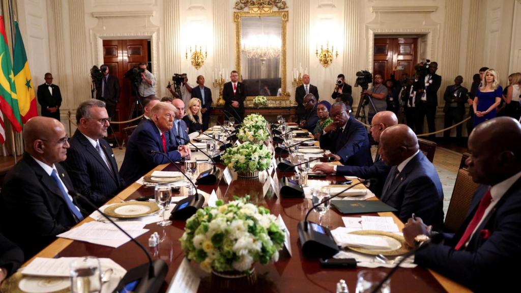 El presidente de Estados Unidos, Donald Trump , se reúne con los líderes de Gabón, Guinea-Bissau, Liberia, Mauritania y Senegal en la Casa Blanca en Washington.