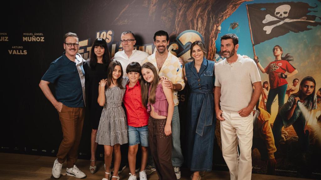 El reparto de 'Los futbolísimos 2'.