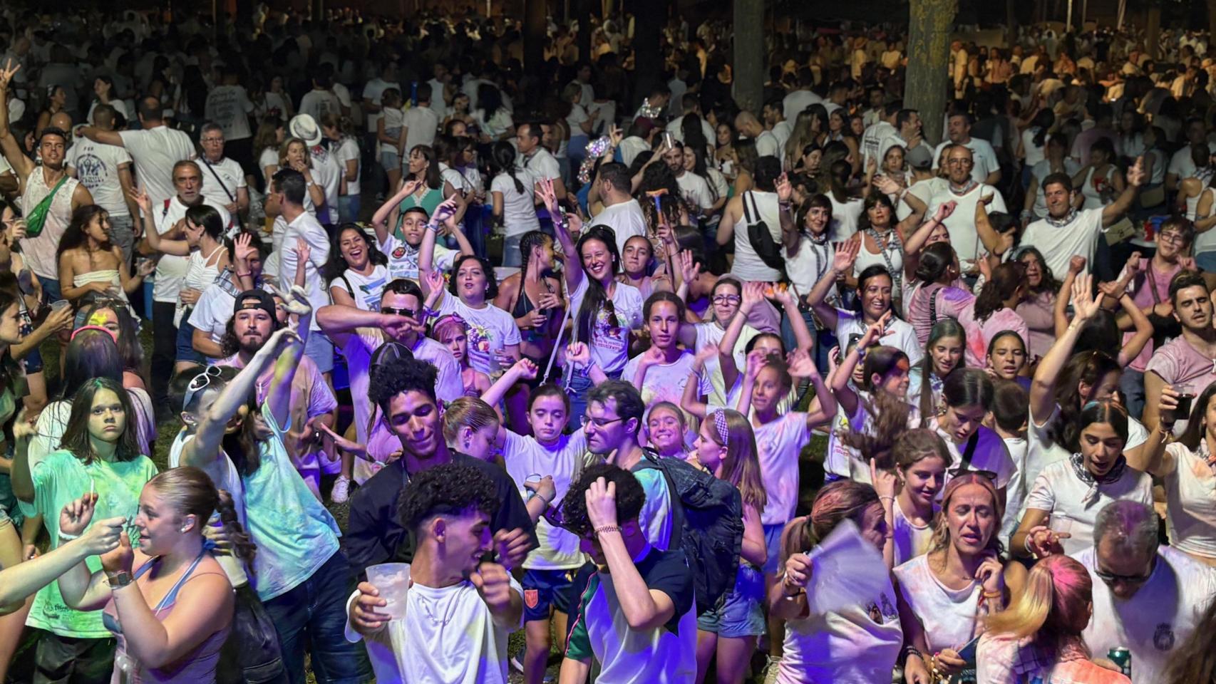Ciudad Real cumple con la tradición echándose a la calle para disfrutar con la limoná y la zurra