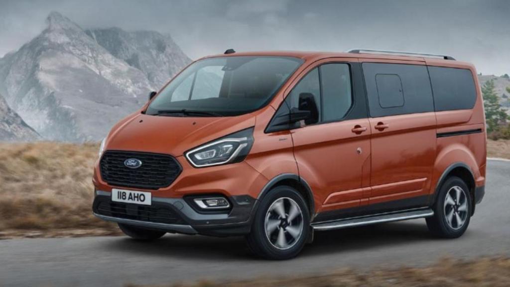 Vista de un Ford Tourneo Custom.