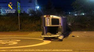 El misterioso vuelco de una furgoneta sin conductor acaba con un detenido en Palencia