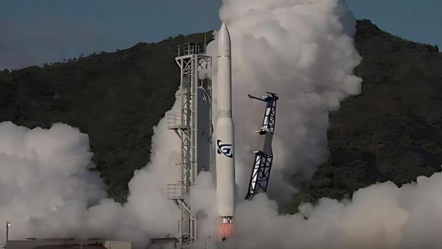 Imagen del cohete Eris en pleno lanzamiento.