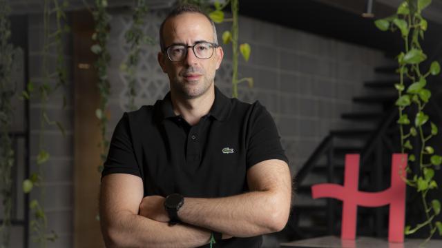 Alex Bryszkowski, vicepresidente de B2B & Partnerships de Holafly.