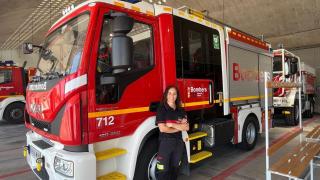 Nadia Serrano, primera oficial de Bomberos de Alicante: Si alguien tiene que ponerte un límite, que no seas tú