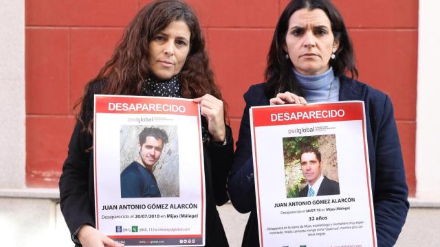 Carmen Gómez y u hemana.